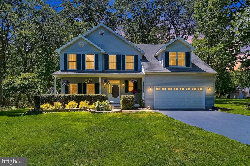 24 SUCCESS RD, New Egypt, NJ 08533