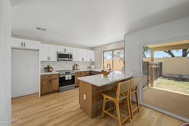 302 N 166TH Lane, Goodyear, AZ 85338