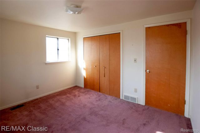 16083 Kirkshire Avenue, Beverly Hills Village, MI 48025