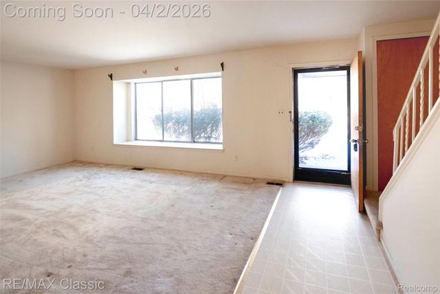 16083 Kirkshire Avenue, Beverly Hills Village, MI 48025