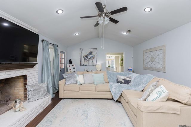 6612 Lindseyneal Dr, Greenwell Springs, LA 70739