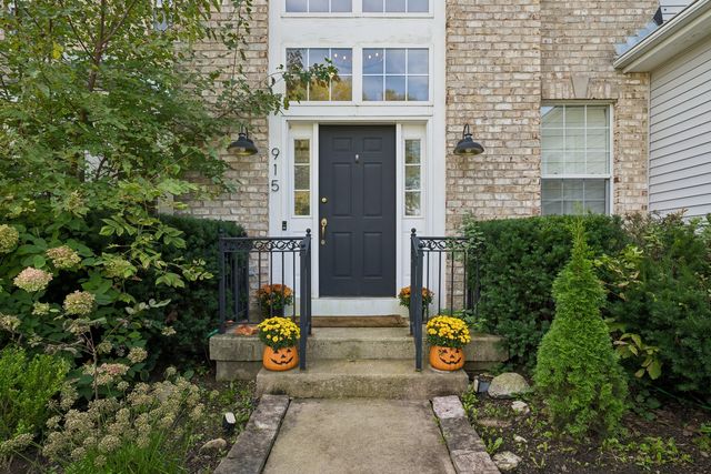 915 Charlton Road, Lake Villa, IL 60046