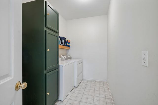 915 Charlton Road, Lake Villa, IL 60046
