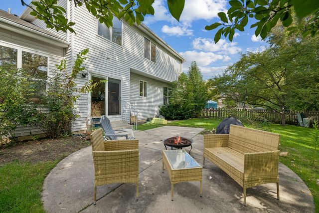 915 Charlton Road, Lake Villa, IL 60046