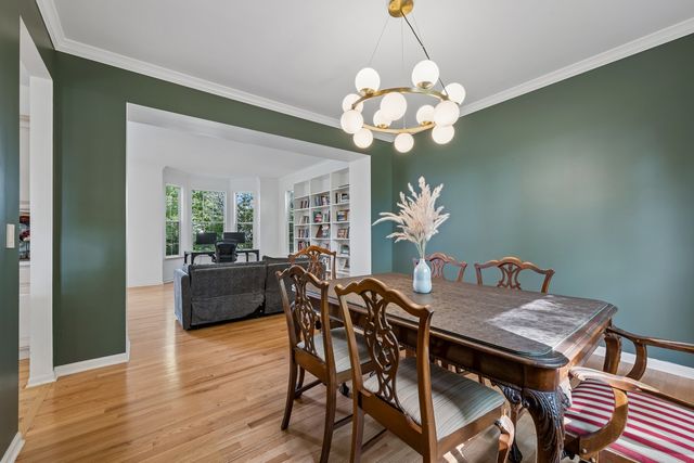 915 Charlton Road, Lake Villa, IL 60046