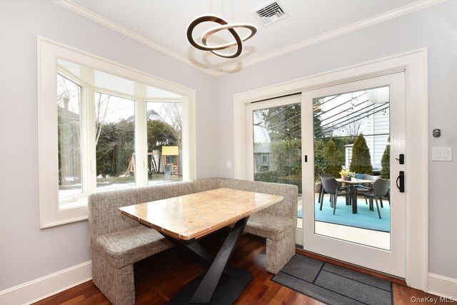 62 Hudson Road, Floral Park, NY 11001