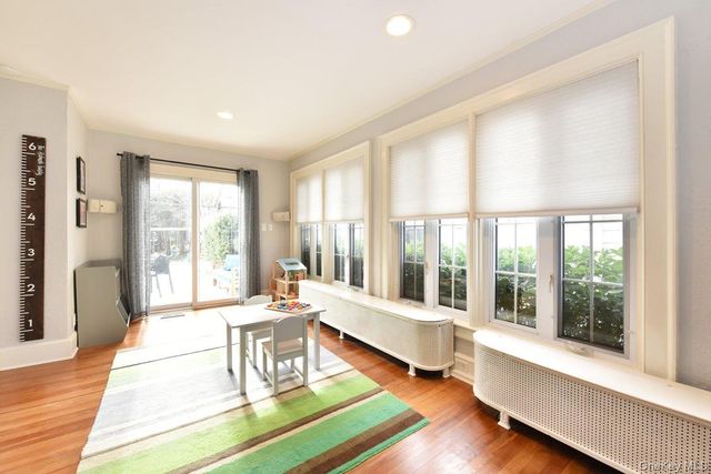 62 Hudson Road, Floral Park, NY 11001