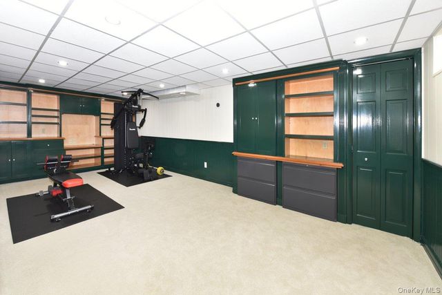 62 Hudson Road, Floral Park, NY 11001