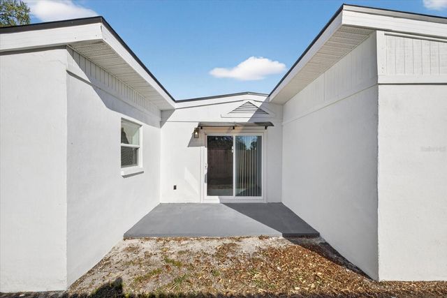 2175 20TH AVENUE SW, Largo, FL 33774