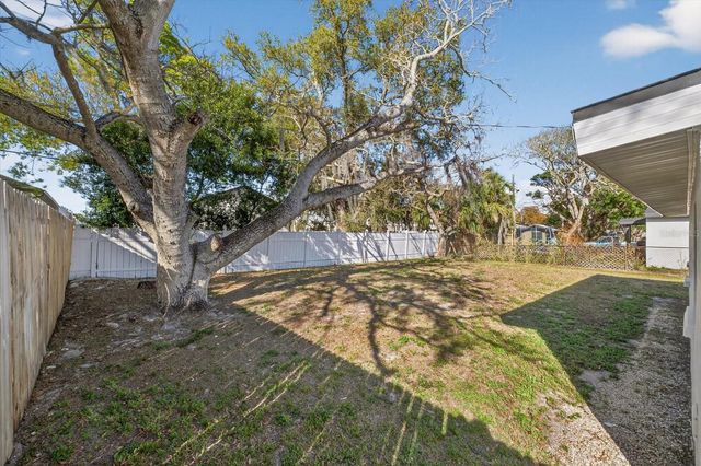 2175 20TH AVENUE SW, Largo, FL 33774