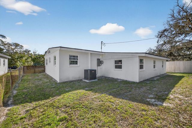 2175 20TH AVENUE SW, Largo, FL 33774