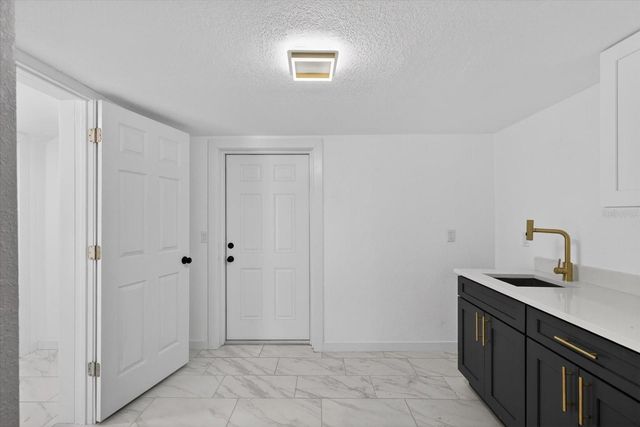 2175 20TH AVENUE SW, Largo, FL 33774