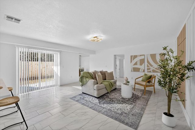 2175 20TH AVENUE SW, Largo, FL 33774