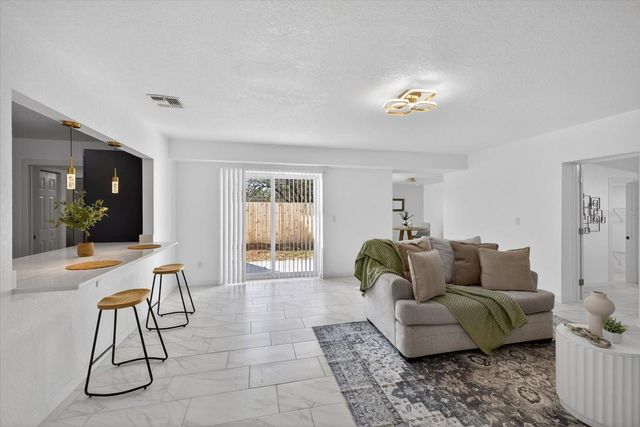 2175 20TH AVENUE SW, Largo, FL 33774