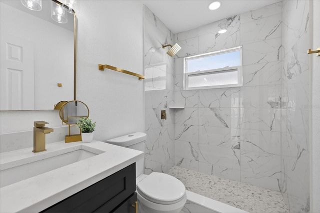 2175 20TH AVENUE SW, Largo, FL 33774