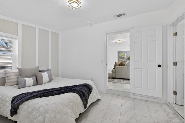 2175 20TH AVENUE SW, Largo, FL 33774