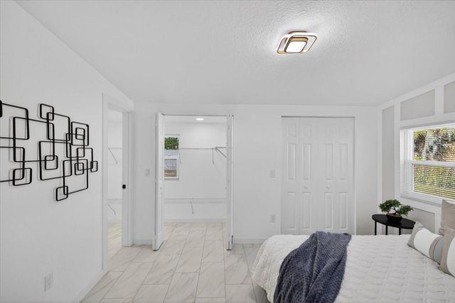 2175 20TH AVENUE SW, Largo, FL 33774