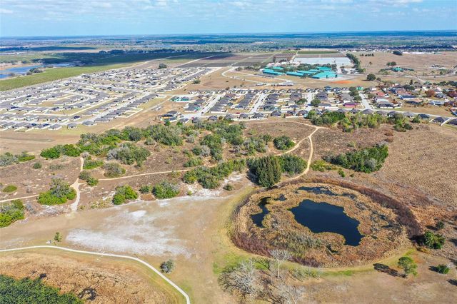 414 MILES BOULEVARD, Dundee, FL 33838