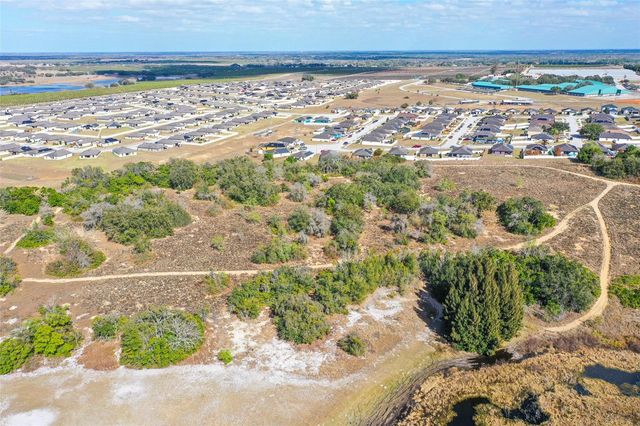 414 MILES BOULEVARD, Dundee, FL 33838