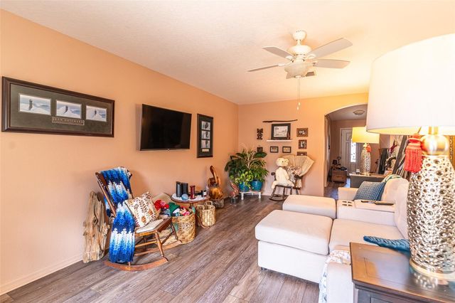 414 MILES BOULEVARD, Dundee, FL 33838