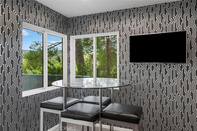 468 Sycamore Gln, Pasadena, CA 91105