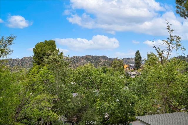 468 Sycamore Gln, Pasadena, CA 91105
