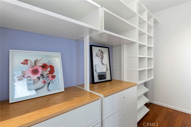 468 Sycamore Gln, Pasadena, CA 91105