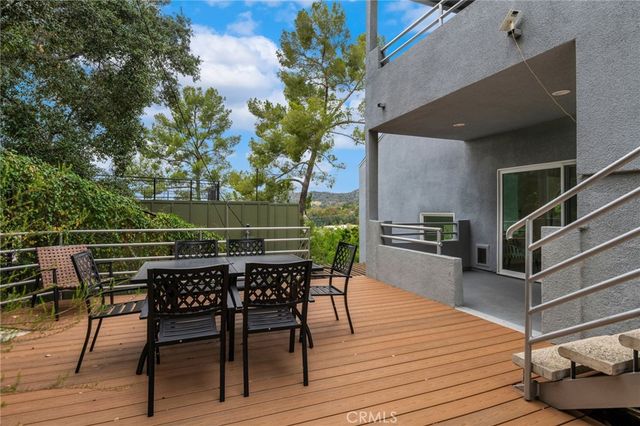 468 Sycamore Gln, Pasadena, CA 91105