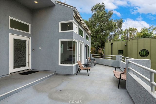 468 Sycamore Gln, Pasadena, CA 91105