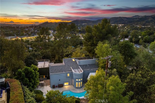 468 Sycamore Gln, Pasadena, CA 91105