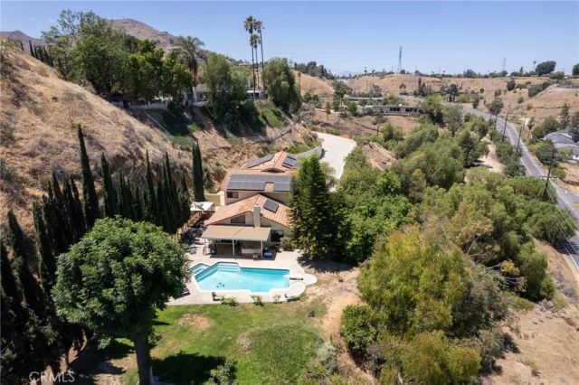 1815 Hilltop, Colton, CA 92324
