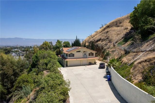 1815 Hilltop, Colton, CA 92324