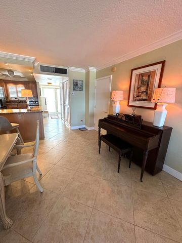 328 N Ocean Boulevard 902, Pompano Beach, FL 33062