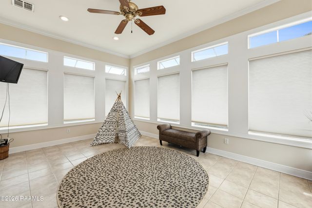 207 Kings Landing Square, Lafayette, LA 70508