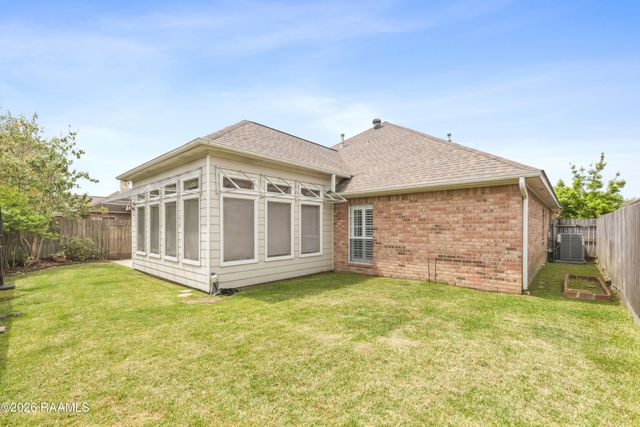 207 Kings Landing Square, Lafayette, LA 70508