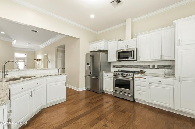 207 Kings Landing Square, Lafayette, LA 70508