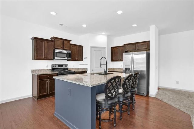 2875 Englewood Drive, Cumming, GA 30040