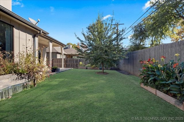 1426 E 37th Place, Tulsa, OK 74105