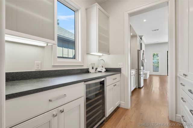 1426 E 37th Place, Tulsa, OK 74105