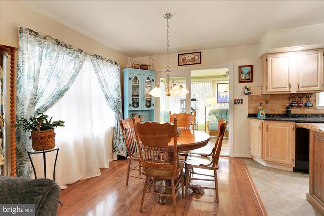 65 PINE RIDGE CIR, Enola, PA 17025