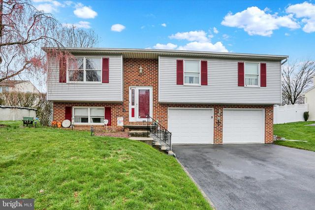 65 PINE RIDGE CIR, Enola, PA 17025