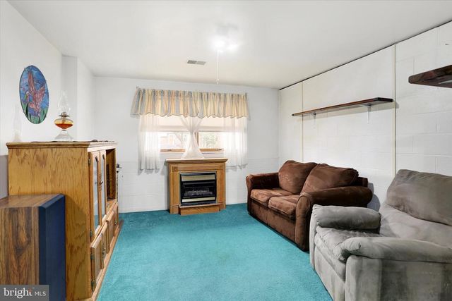 65 PINE RIDGE CIR, Enola, PA 17025