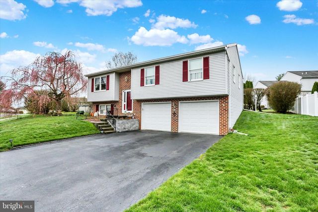 65 PINE RIDGE CIR, Enola, PA 17025