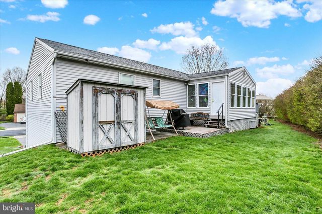 65 PINE RIDGE CIR, Enola, PA 17025