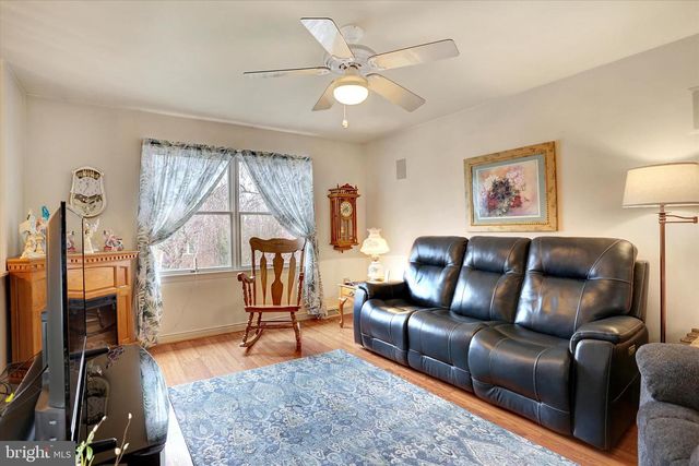 65 PINE RIDGE CIR, Enola, PA 17025