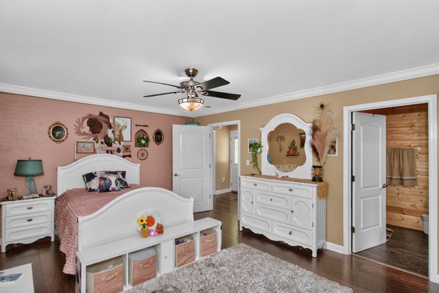 1851 Jordan Rd, Chapmansboro, TN 37035