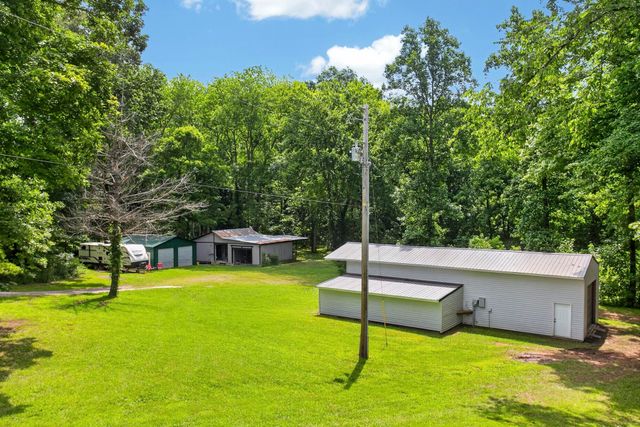 1851 Jordan Rd, Chapmansboro, TN 37035
