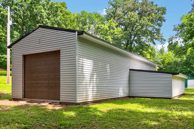 1851 Jordan Rd, Chapmansboro, TN 37035
