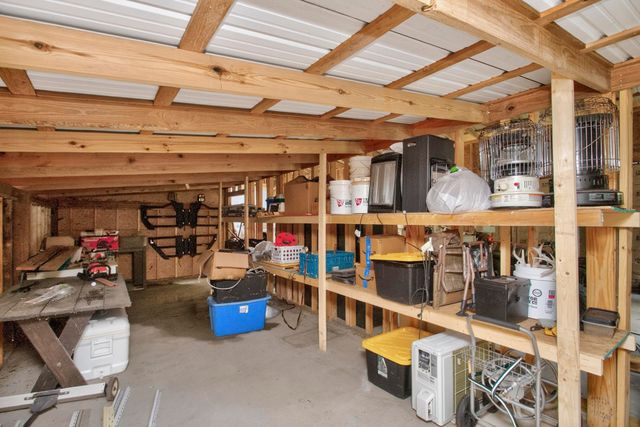 1851 Jordan Rd, Chapmansboro, TN 37035