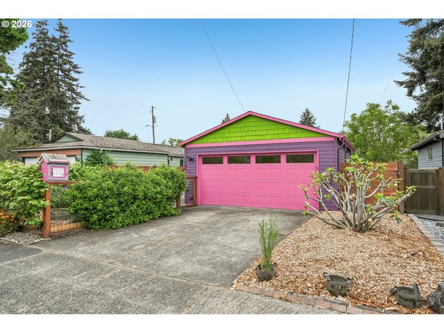 1511 Ne ROSA PARKS Way, Portland, OR 97211